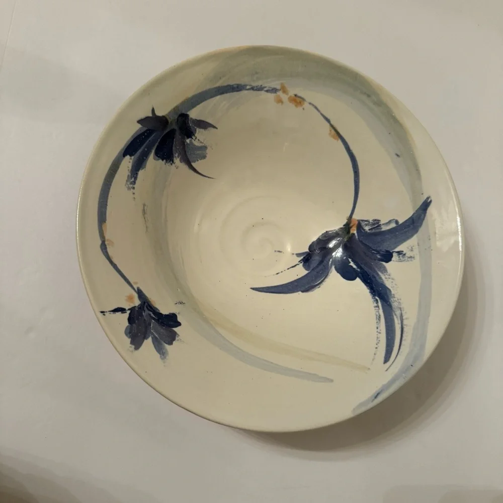 BOWL ASIAN STYLE TRANQUILITY FLORAL WHITE BLUE POTTERY SIGNED HANDMADE